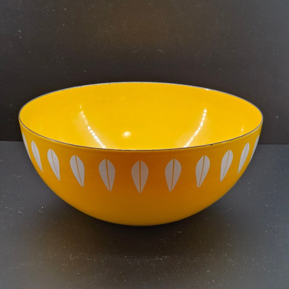 Vintage Cathrineholm Norway 9.5" Lotus Enamel Bowl Yellow White MCM